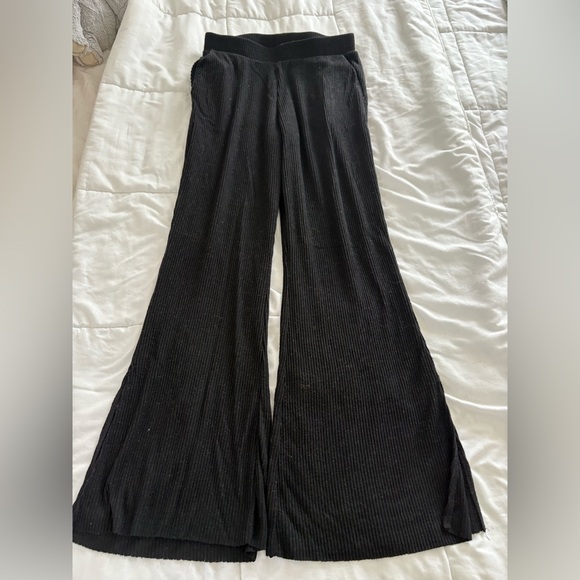 Theo & Spence Pants - Elegant Black Flare Pants
